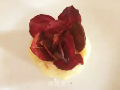 Make Red roses step 8