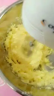 Make Vanilla butter cookies step 4