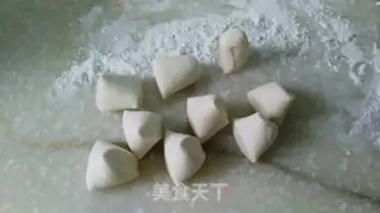 Make Fresh meat buns step 2