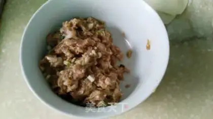 Make Fresh meat buns step 3
