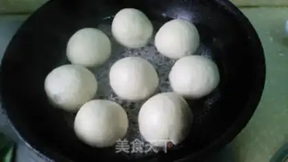 Make Fresh meat buns step 9