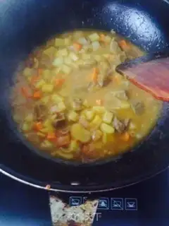 Make Curry beef rice step 6