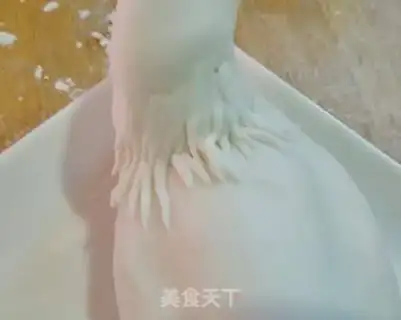 Make White Peacock step 4
