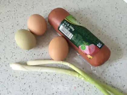 Make Ham and eggs step 0