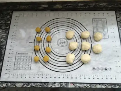 Make Ice mooncake step 3