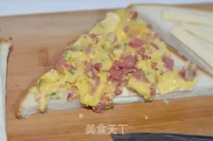 Make Egg sausage sandwich step 5