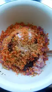Make Carrot celery pork dumplings step 3