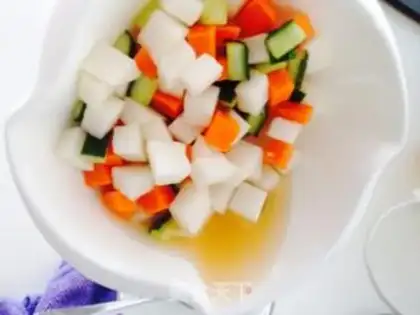 Make Sour radish step 1