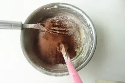 Make Apricot chocolate step 2