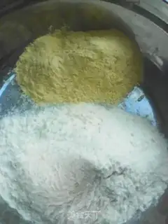 Make Red-sugar corn cone step 1