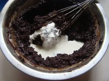 Make Super-heavy chocolate ice cream step 3