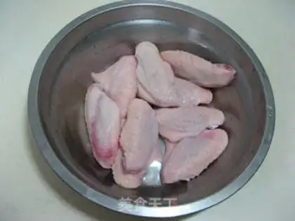 Make Chicken wings in New Orleans step 0
