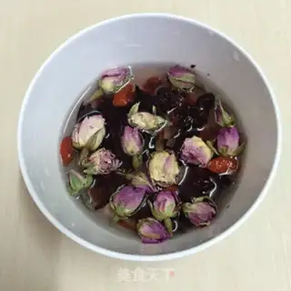 Make The rose tea of Lord Luo step 1