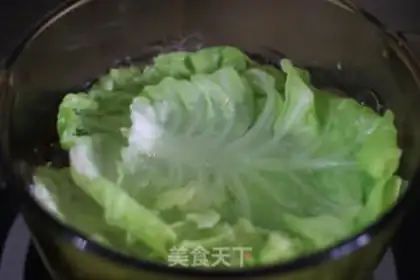 Make Little new jade egg rolls step 4