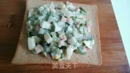 Make A salad sandwich step 3
