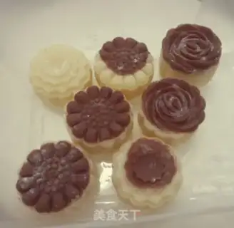 Make "Soft guacamole cheese cream mooncake." step 16