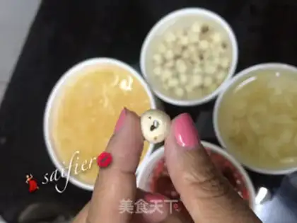 Make The silver-tree soup step 1