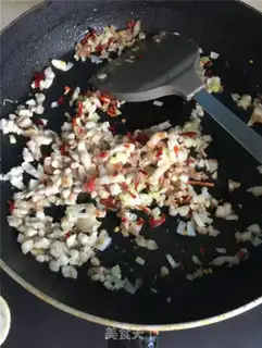 Make Spicy mushroom sauce step 4