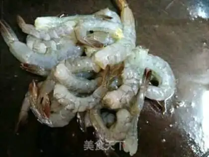 Make Slippery jade tofu shrimp step 1