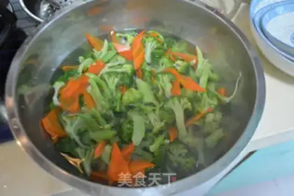 Make Suspended broccoli step 2