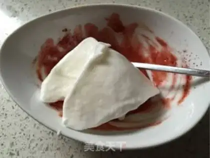 Make Strawberry chili rolls step 8