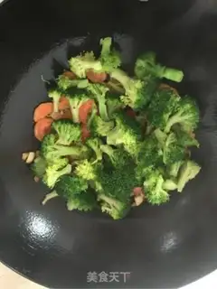 Make Garlic broccoli step 4