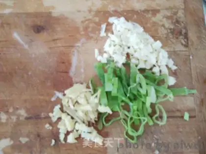 Make Meatloaf and four season beans step 3