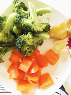 Make The broccoli fried the pig