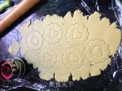 Make Glass and sugar cookies step 3