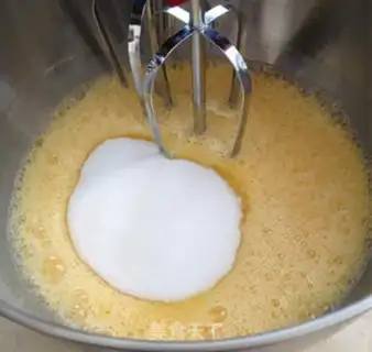 Make SpongeBob cake step 4
