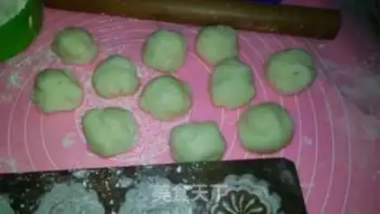 Make Ice mooncake step 6