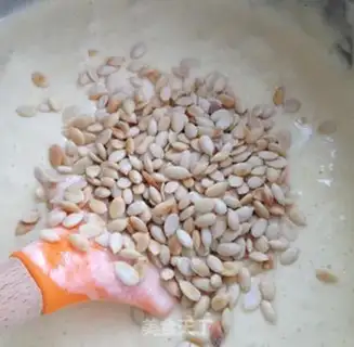 Make SpongeBob cake step 9