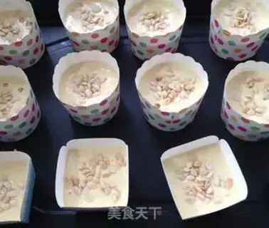 Make SpongeBob cake step 10