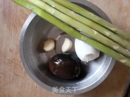 Make Gold, silver, egg, egg step 0