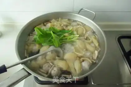 Make Three hands and soup step 6