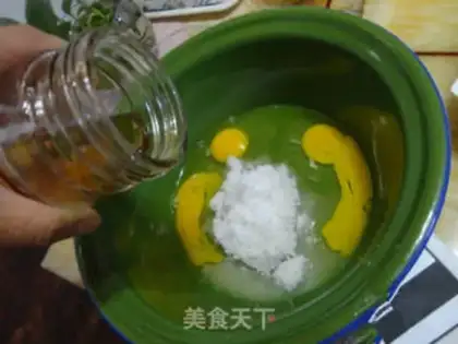 Make Low sugar, little honey cake step 1