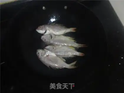 Make Red-burned goldfish step 1