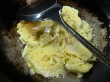 Make Wheat and egg fried rice step 3