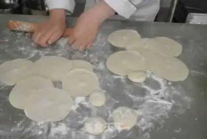 Make Crystal bun step 13