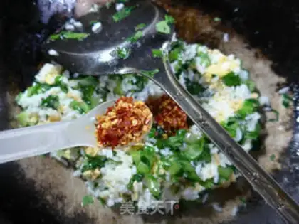 Make Wheat and egg fried rice step 5