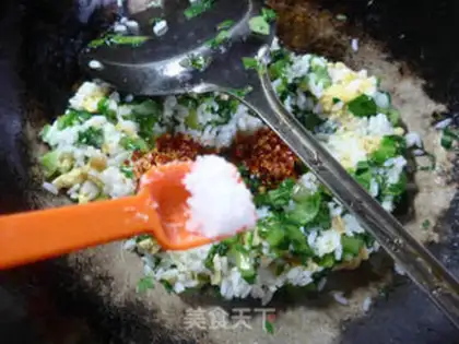 Make Wheat and egg fried rice step 6