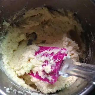 Make Quaffle cheeseball step 8