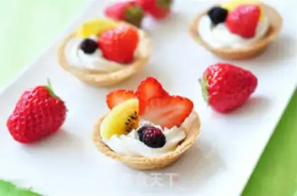 Make Beautiful fruit tower step 16