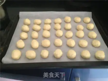 Make Quaffle cheeseball step 10