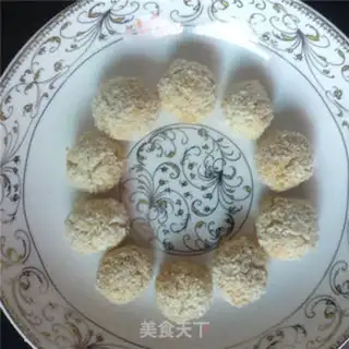 Make Protein coconut ball step 7