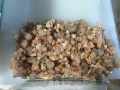 Make cucumber shrimp dumplings step 2