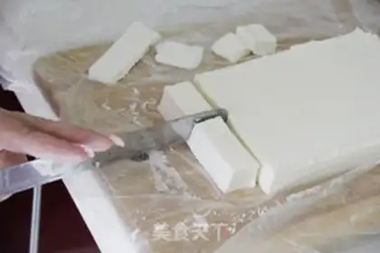 Make The Southern Coconut Cake step 12