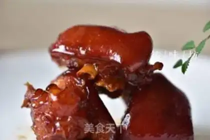 Make Ice cream pig hoof step 16