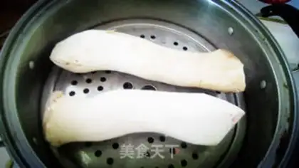 Make The cold hands tore the apricot mushrooms step 0