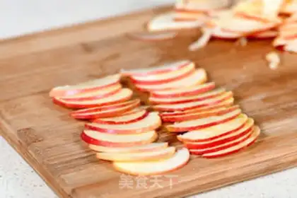 Make Rose apple pie step 3